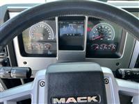 2019 Mack ANTHEM 64T DAYCAB