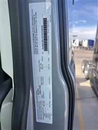 2026 Volvo VNL64T860