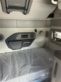 2026 Volvo VNL64T860