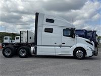 2021 Volvo VNL64T760