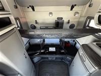 2021 Volvo VNL64T760