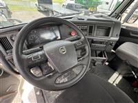 2020 Volvo VNR64T300