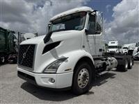 2020 Volvo VNR64T300