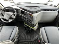 2026 Volvo VNL64T860