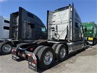 2021 Volvo VNL64T760