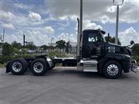 2022 Mack AN64T