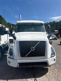 2025 Volvo VNR42T300