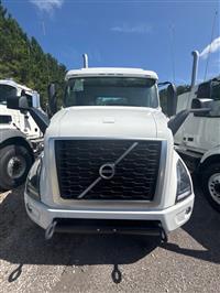 2025 Volvo VNR42T300