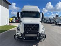 2021 Volvo VNL64T760