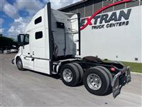 2021 Volvo VNL64T760
