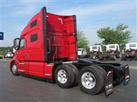 2021 Volvo VNL64T760