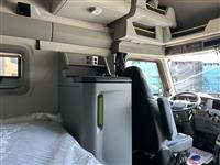 2026 Volvo VNL64T860