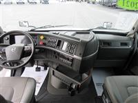 2021 Volvo VNL64T760