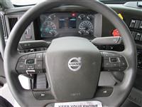 2021 Volvo VNL64T760