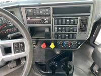 2019 Mack PI64T