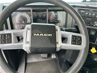 2019 Mack PI64T