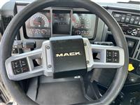 2021 Mack AN64T