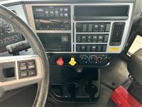2025 Mack PI64T