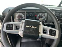 2020 Mack PI64T