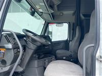 2021 Volvo VNL64T760