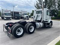 2020 Volvo VNR64T300