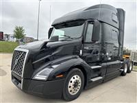 2022 Volvo VNL64T860