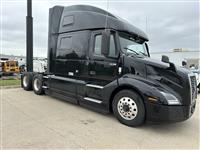 2022 Volvo VNL64T860