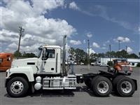 2021 Mack PI64T