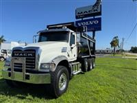 2018 Mack GU713