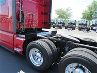 2021 Volvo VNL64T760