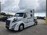 2021 Volvo VNL64T860