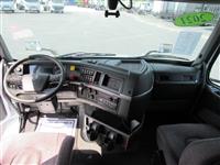 2021 Volvo VNR64T640