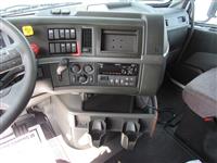 2021 Volvo VNR64T640