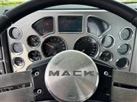 2018 Mack CXU613
