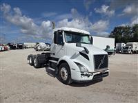 2019 Volvo VNR64T300