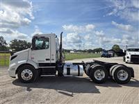 2019 Volvo VNR64T300