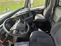 2019 Volvo VNL64T300