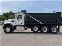 2020 Mack GR64F