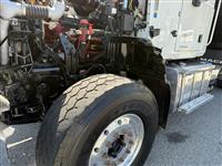 2021 Mack GR64F
