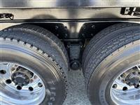 2021 Mack GR64F