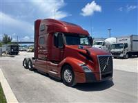2021 Volvo VNL64T860