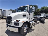2025 Mack MD7 42R