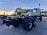 2025 Mack GR64BX