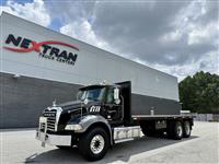 2017 Mack GU813