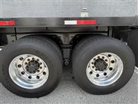 2017 Mack GU813