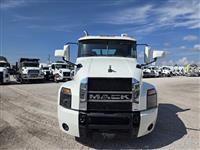 2020 Mack AN64T