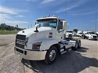 2020 Mack AN64T