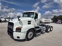 2020 Mack AN64T