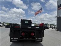 2017 Mack GU813