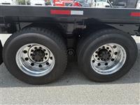 2017 Mack GU813